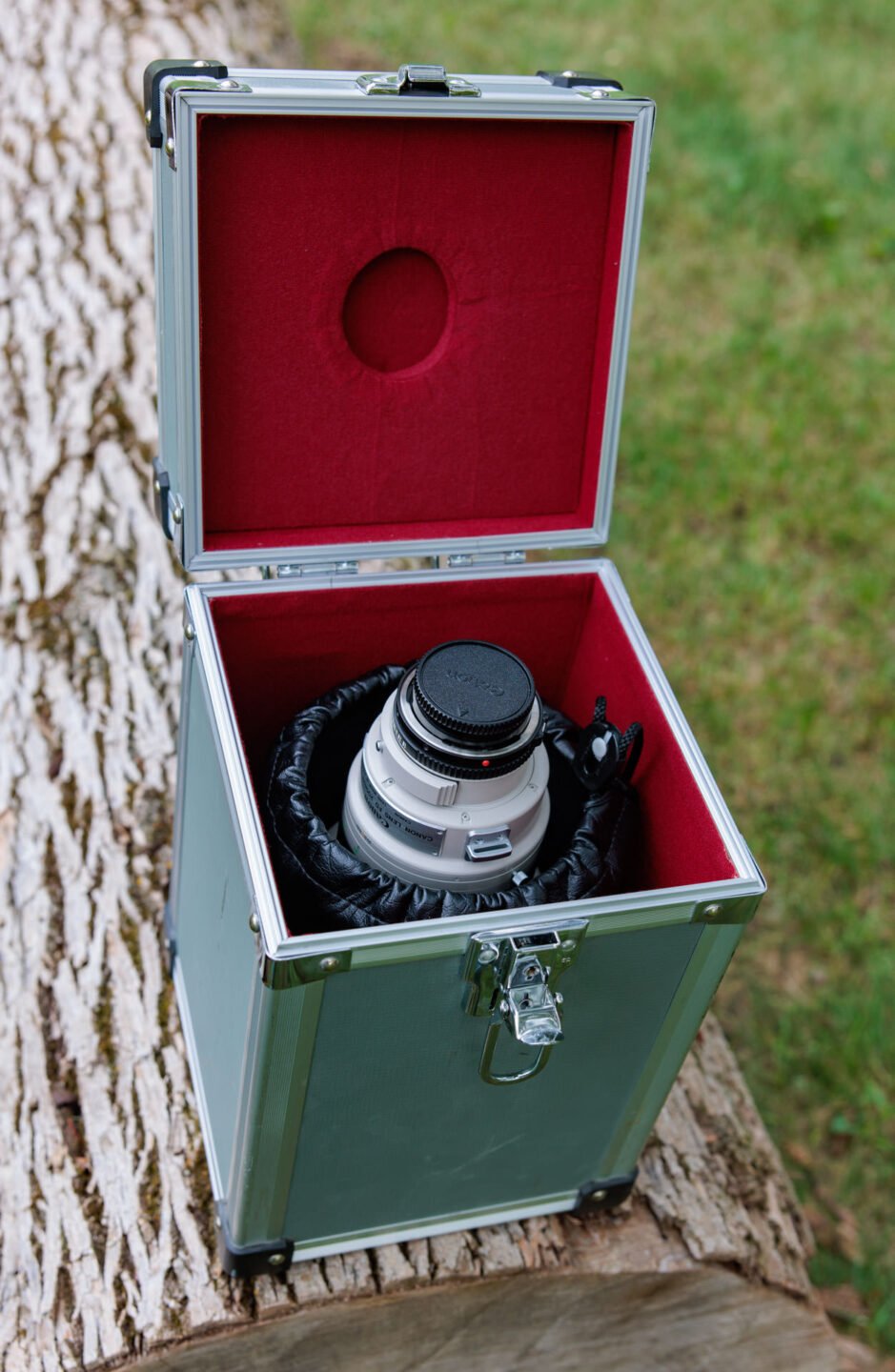 Canon FD 200mm f/1.8 case