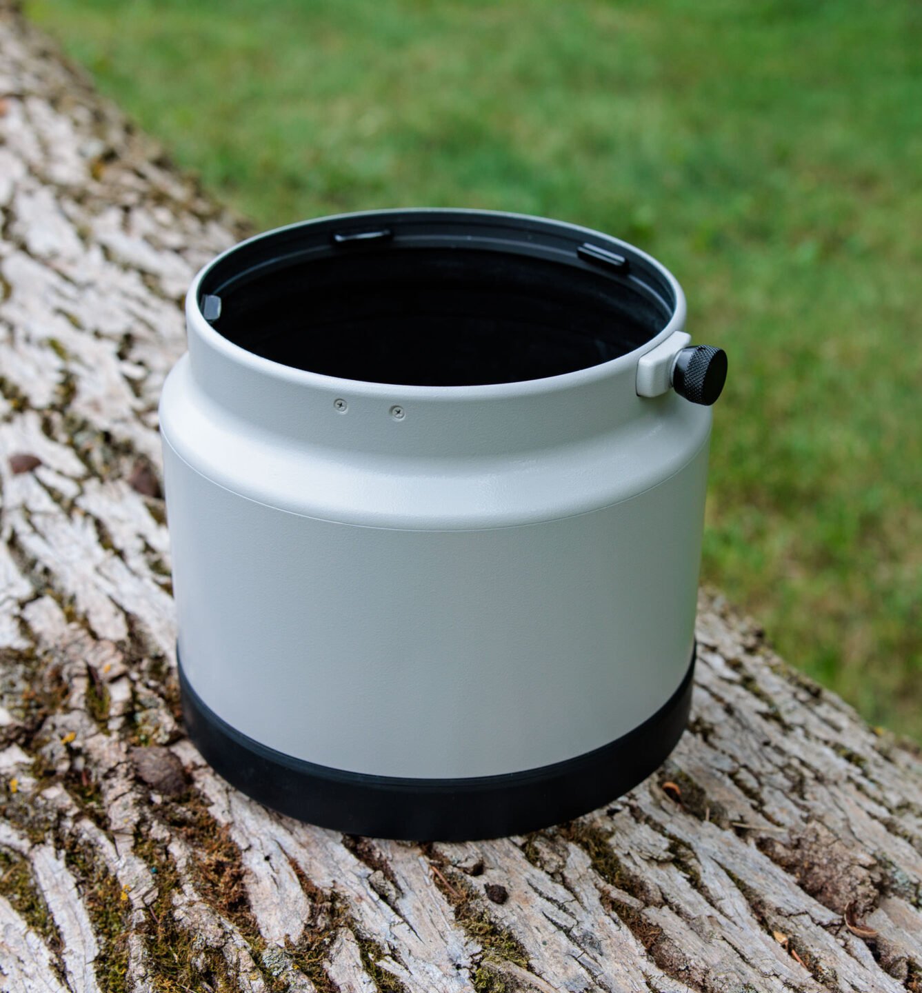 Canon FD 200mm f/1.8 lens hood