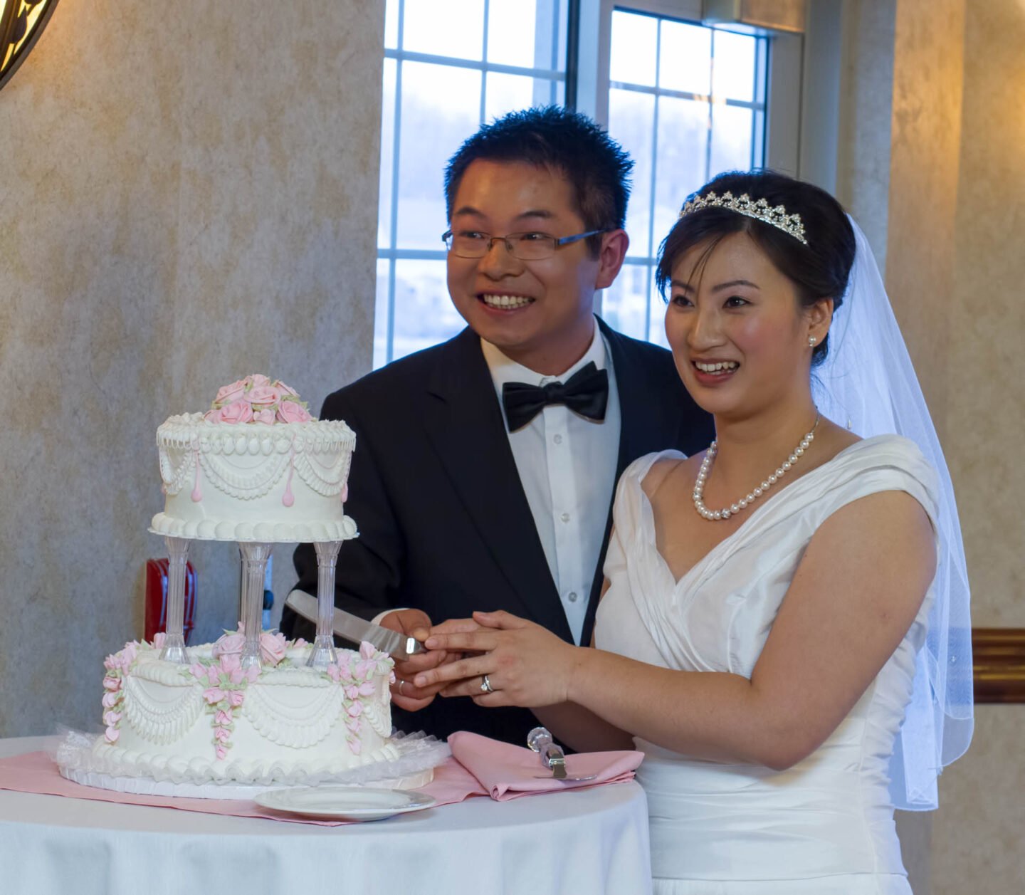 Emmy and Weiwei-4953
