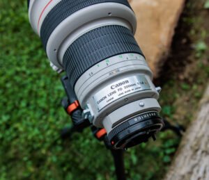 Canon FD 200mm f/1.8 Lens